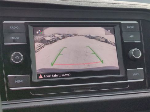 Used 2020 Volkswagen Jetta SE w/ SE Cold Weather Package image 29