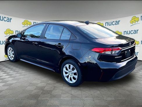 Used 2023 Toyota Corolla LE FWD image 5
