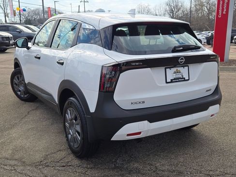 Used 2025 Nissan Kicks S AWD/4WD image 11