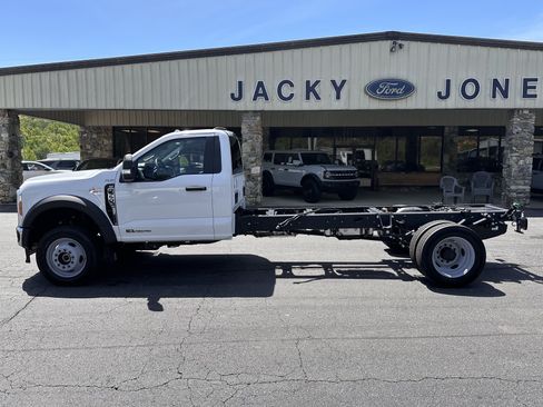 Used 2026 Ford F550 4x4 Regular Cab Super Duty w/ XLT Value Package image 1