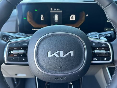 New 2026 Kia Carnival LXS image 24