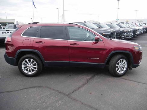Used 2019 Jeep Cherokee Latitude w/ Popular Appearance Group image 19