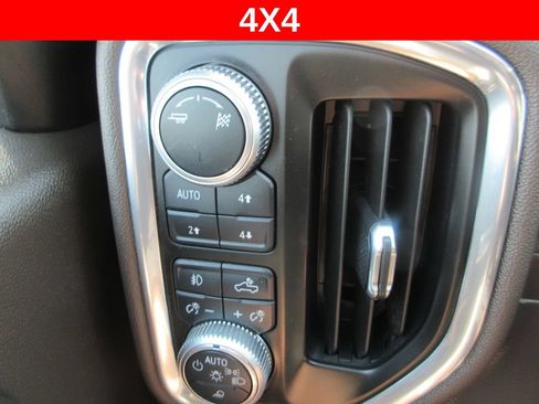 Used 2019 GMC Sierra 1500 SLT w/ SLT Premium Package AWD/4WD image 31