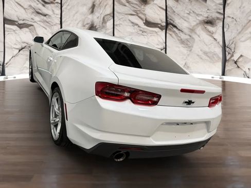 Used 2023 Chevrolet Camaro LT w/ Technology Package RWD image 15