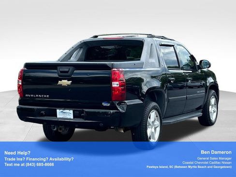 Used 2007 Chevrolet Avalanche LT w/ LT Preferred Equipment Group AWD/4WD image 12