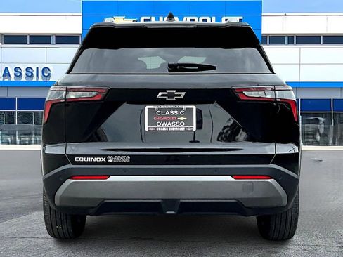 New 2026 Chevrolet Equinox LT w/ LPO, Floor Liner Package image 4