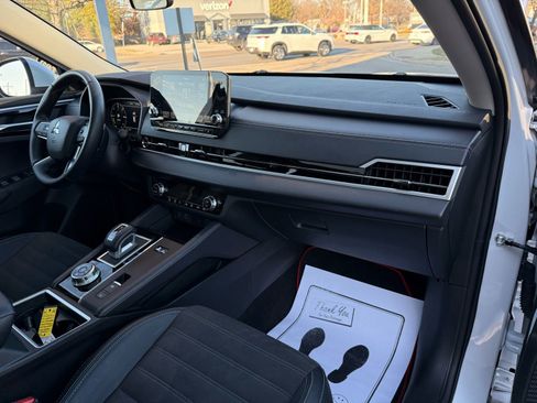 Used 2024 Mitsubishi Outlander SEL image 21