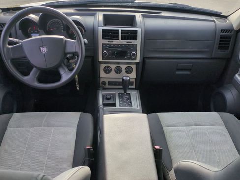 Used 2007 Dodge Nitro SXT image 16