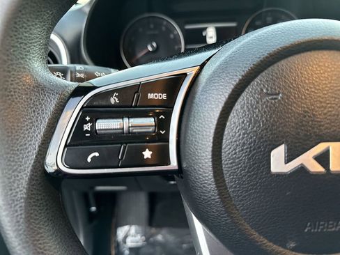 Used 2023 Kia Forte LXS image 30