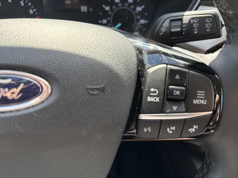 Used 2022 Ford Escape SEL image 19