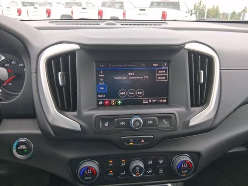 Used 2022 GMC Terrain SLE w/ Driver Convenience Package AWD/4WD image 31