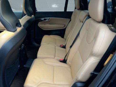 Certified 2024 Volvo XC90 T8 Ultimate w/ Protection Package Premier image 25