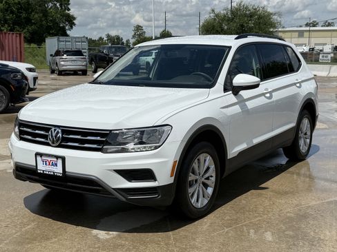 Used 2018 Volkswagen Tiguan S FWD image 9