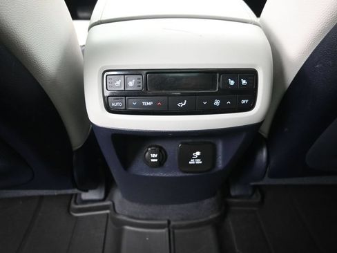 Used 2024 Hyundai Palisade Limited AWD/4WD image 30