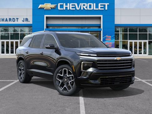 New 2026 Chevrolet Traverse High Country w/ LPO, Floor Liner Package FWD image 9