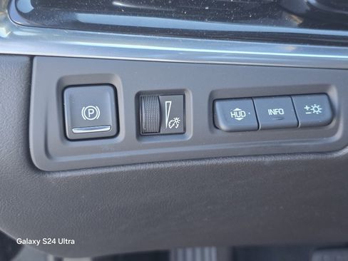 Used 2020 Cadillac XT6 Premium Luxury image 27