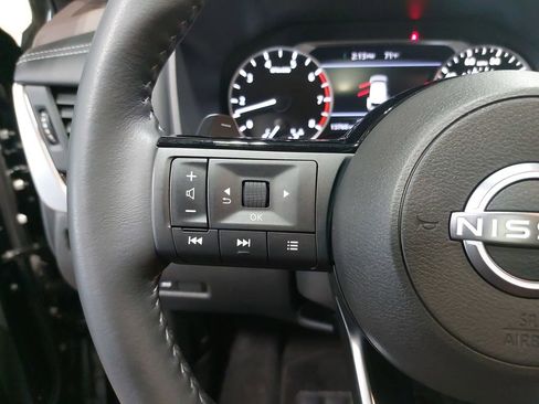Used 2023 Nissan Rogue SV w/ SV Premium B Package AWD/4WD image 17