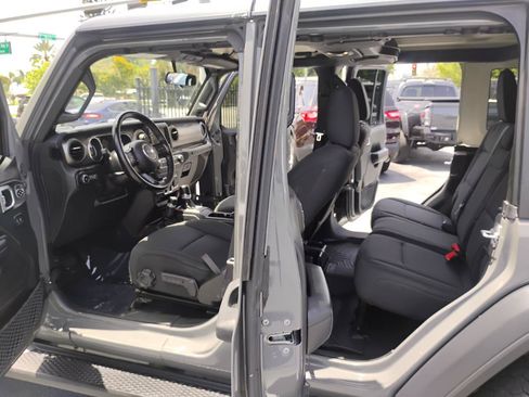 Used 2020 Jeep Wrangler Unlimited Sport S AWD/4WD image 34