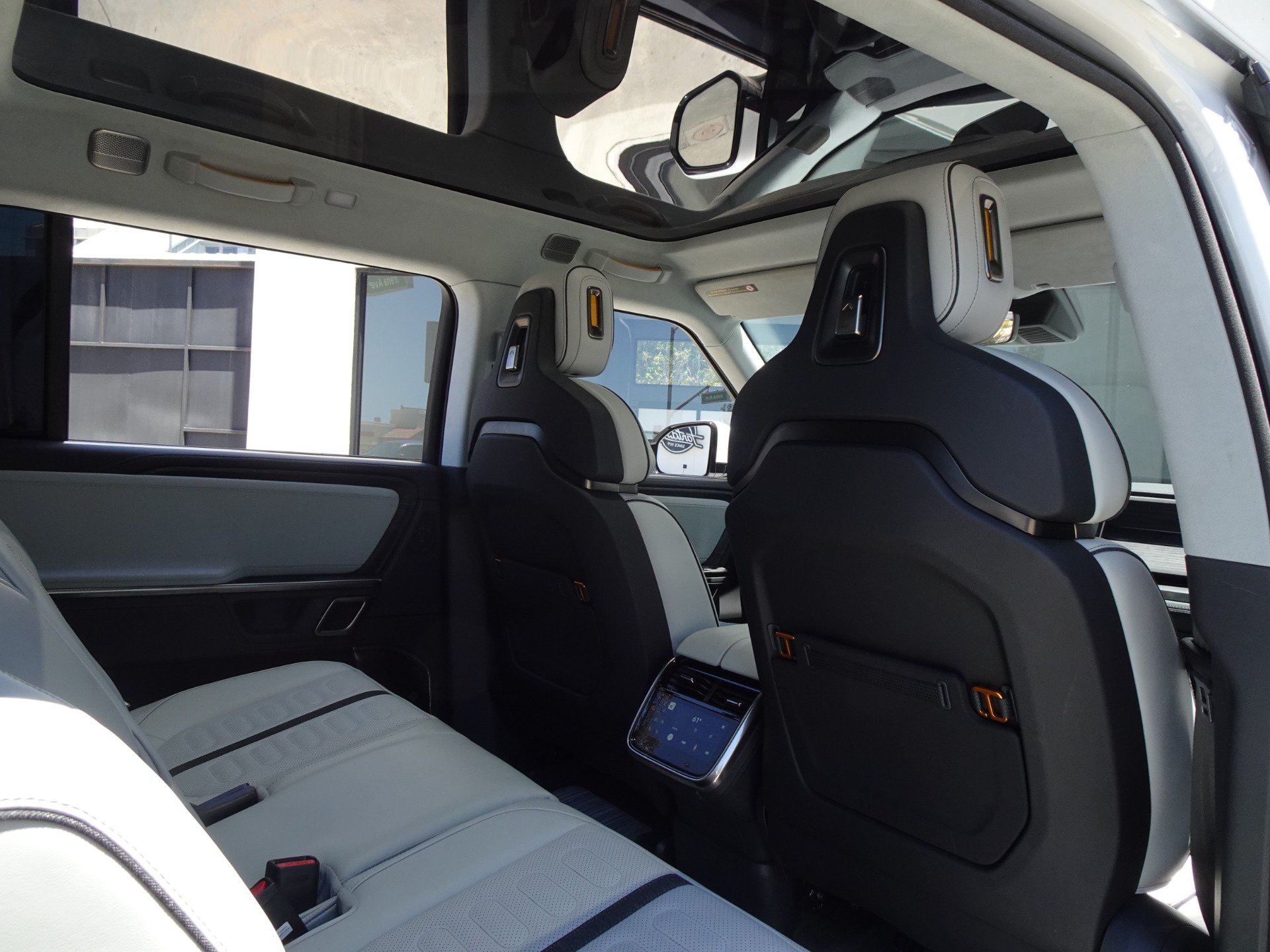 Used 2024 Rivian R1S Adventure Quad AWD/4WD image 19