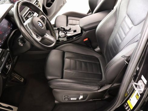 Used 2023 BMW X4 xDrive30i w/ M Sport Package image 12