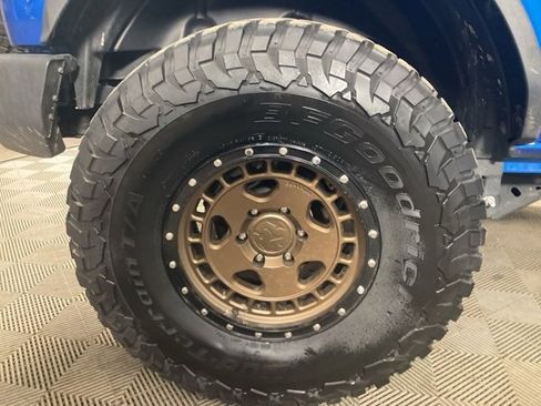 Used 2023 Ford Bronco Big Bend w/ Sasquatch Package image 21