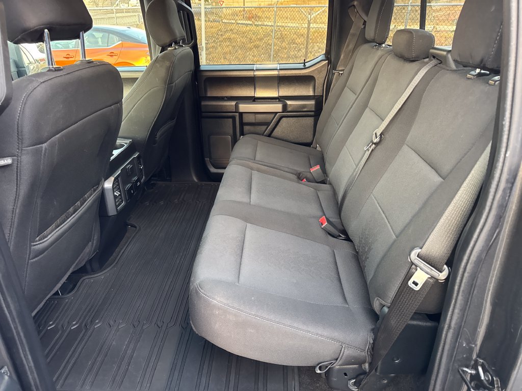 Used 2020 Ford F150 XLT w/ Equipment Group 302A Luxury AWD/4WD image 32