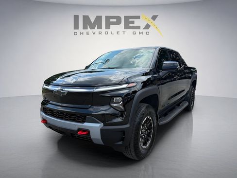 Used 2026 Chevrolet Silverado EV Trail Boss AWD/4WD image 1
