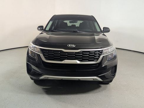 Used 2021 Kia Seltos LX AWD/4WD image 2
