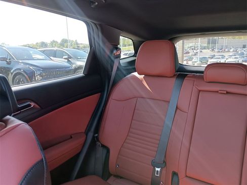 New 2026 Kia Sportage SX Prestige image 12