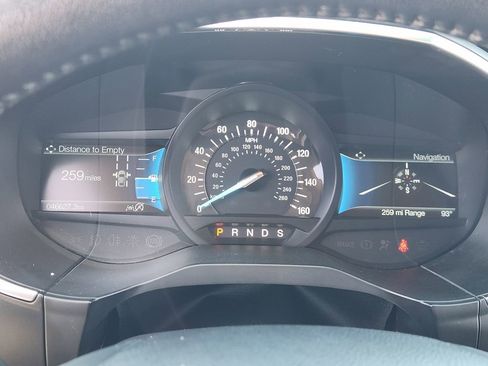 Used 2021 Ford Edge Titanium image 11