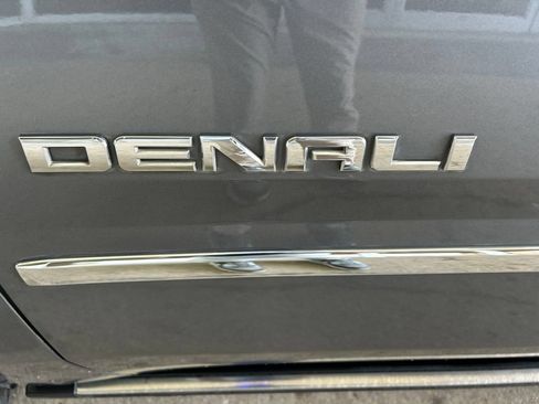 Used 2020 GMC Yukon XL Denali w/ Denali Ultimate Package RWD image 33