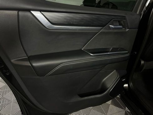 Used 2025 GMC Acadia Elevation w/ Elevation Premium Package image 27