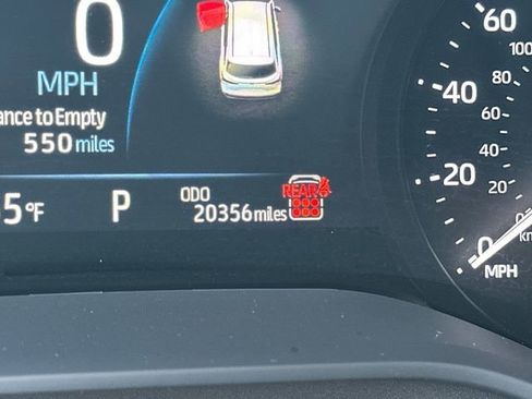 Used 2025 Toyota Sienna XLE image 16