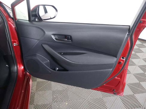 Used 2025 Toyota Corolla LE FWD image 20