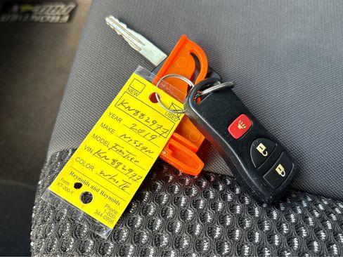 Used 2019 Nissan Frontier PRO-4X image 29