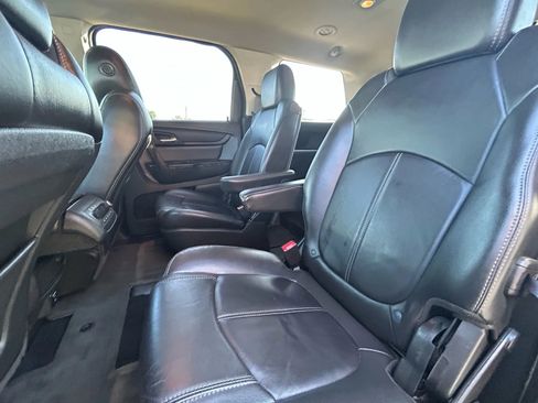 Used 2015 GMC Acadia SLT image 15