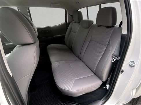 Certified 2023 Toyota Tacoma SR AWD/4WD image 25