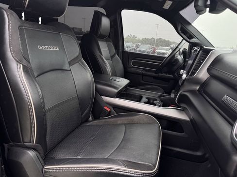 Used 2024 RAM 2500 Laramie w/ Night Edition image 27