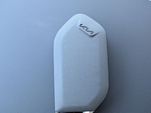 New 2025 Kia Telluride LX image 38