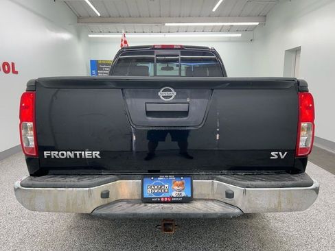 Used 2017 Nissan Frontier SV RWD image 9