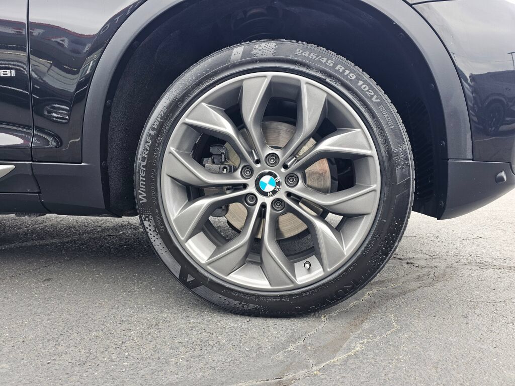 Used 2017 BMW X3 xDrive28i AWD/4WD image 9