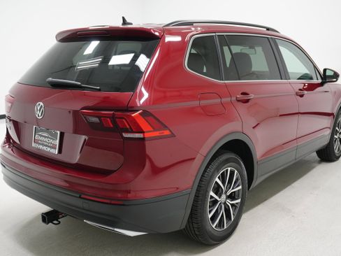 Used 2019 Volkswagen Tiguan SE image 4