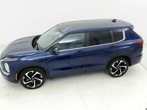 Used 2024 Mitsubishi Outlander FWD image 14