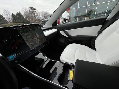 Used 2018 Tesla Model 3 Long Range image 23