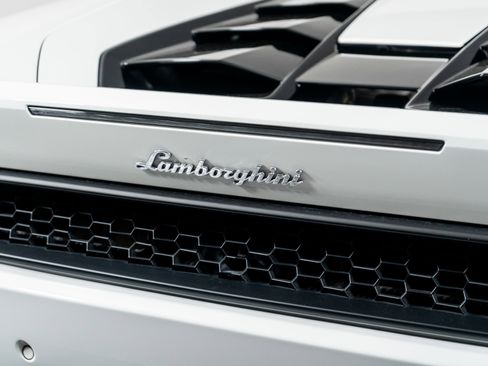 Used 2018 Lamborghini Huracan LP 580-2 image 15