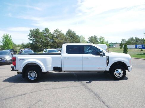 Used 2023 Ford F350 Platinum AWD/4WD image 4