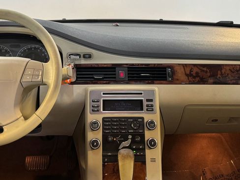 Used 2007 Volvo S80 3.2 image 25