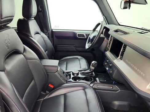 Used 2025 Ford Bronco Outer Banks AWD/4WD image 24