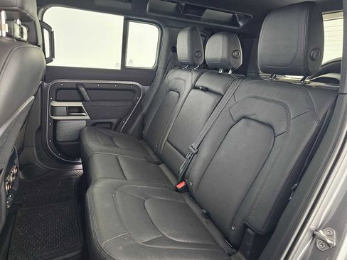 Used 2023 Land Rover Defender 110 S image 17