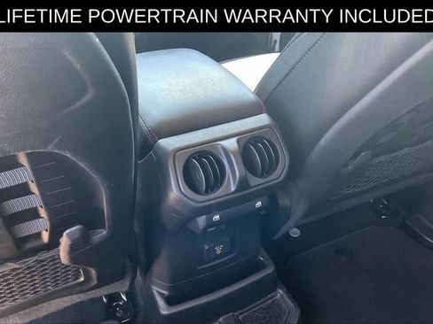 Used 2021 Jeep Wrangler Unlimited Rubicon AWD/4WD image 23